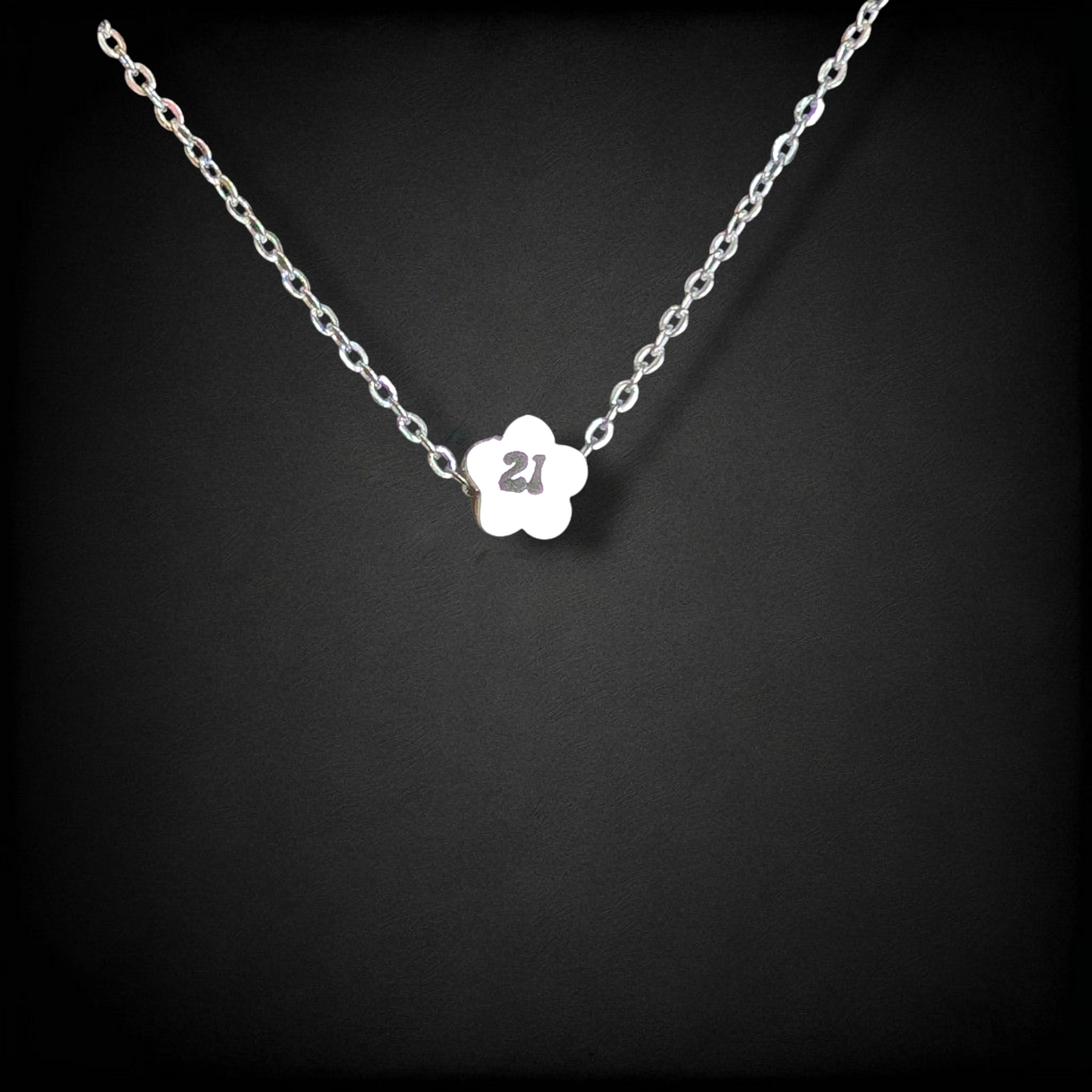 Tiny Daisy Charm Necklace