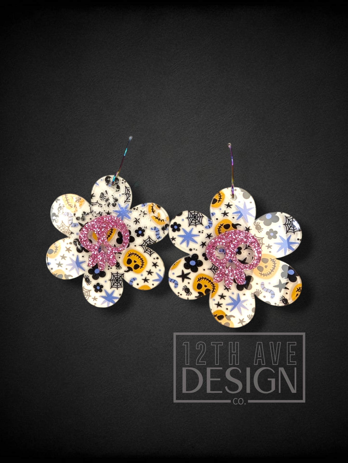 Retro Print Daisies